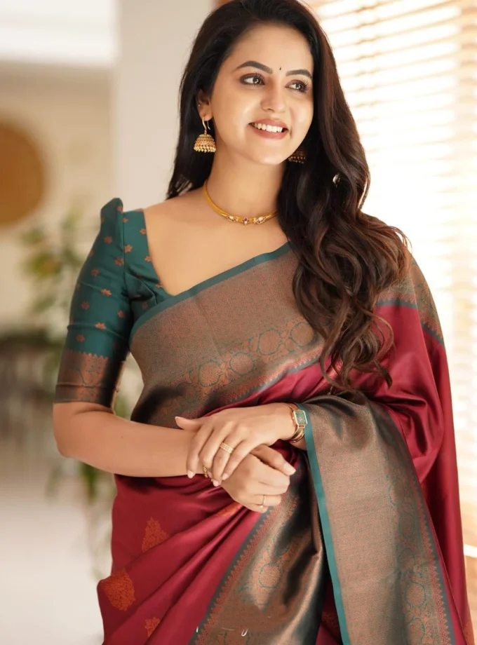 Epiphany Maroon Soft Silk Saree With Blouse Piece