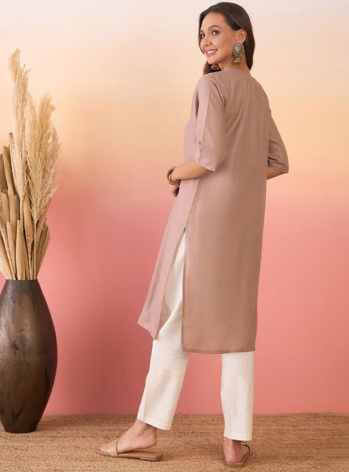 Designer Fashionable V-Neck Straight Kurti