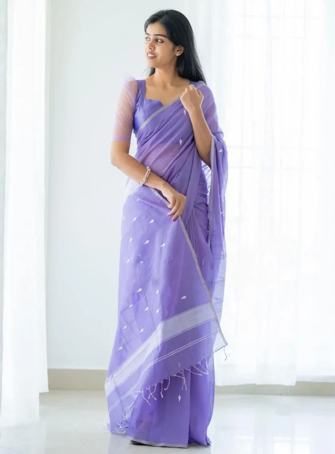 Magnetic Lavendor Cotton Silk Saree With Charming Blouse Piece