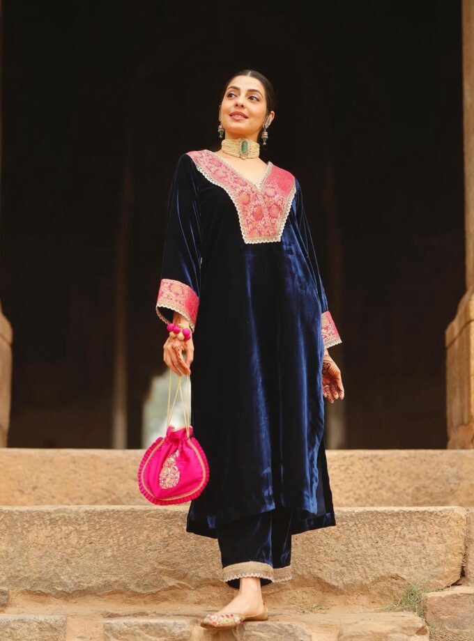 Heavy Velvet fabric with Jacquard Lace Work Designer Suit